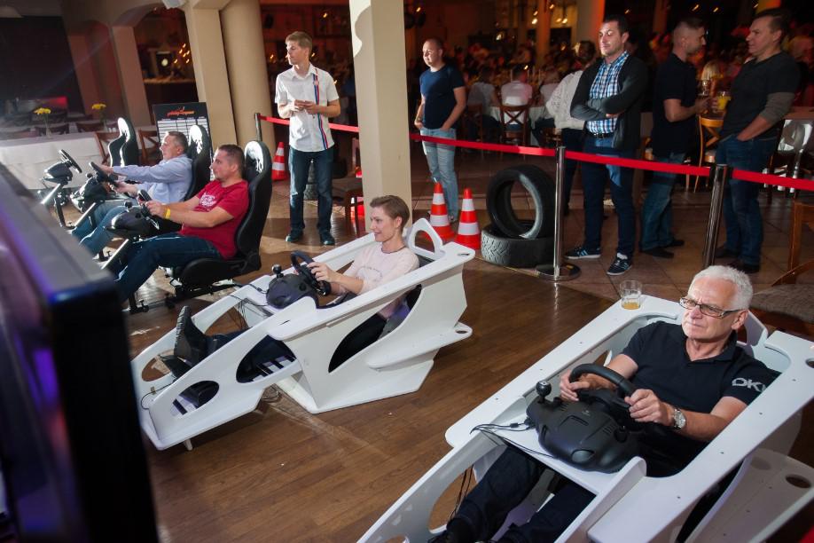 symulator wyścigów, fast and furious party, impreza interacyjna