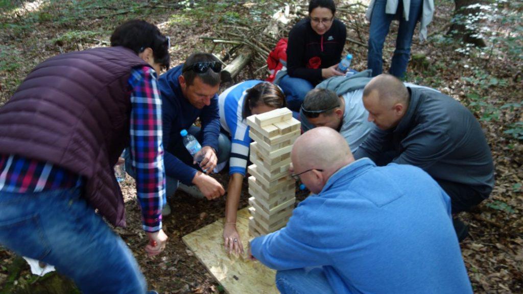 mega jenga, pomysł na atrakcję integracyjną
