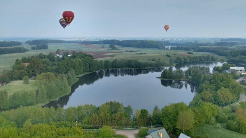 lot balonem na jubileusz firmy