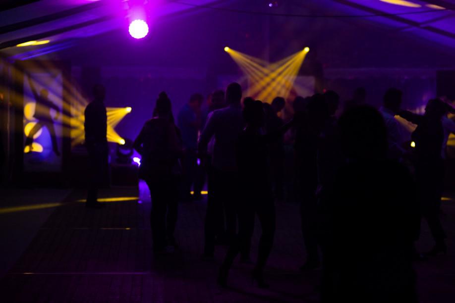 parkiet, wieczorne tańce na firmówce