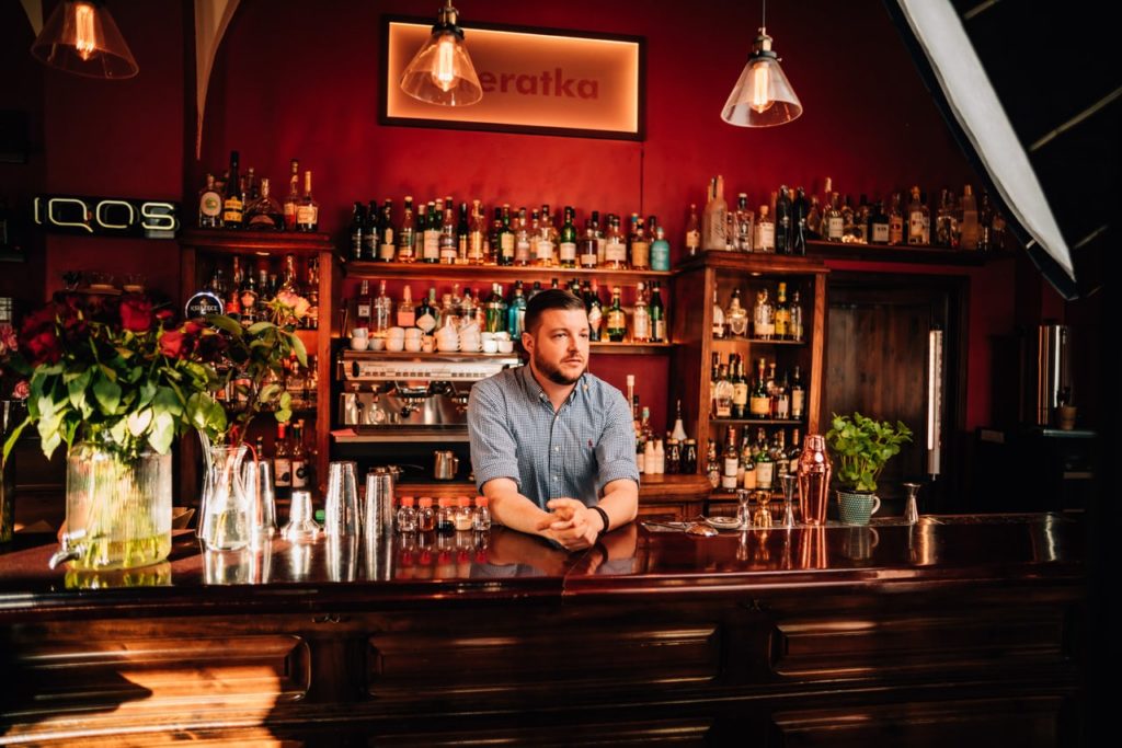 profesjonalny barman