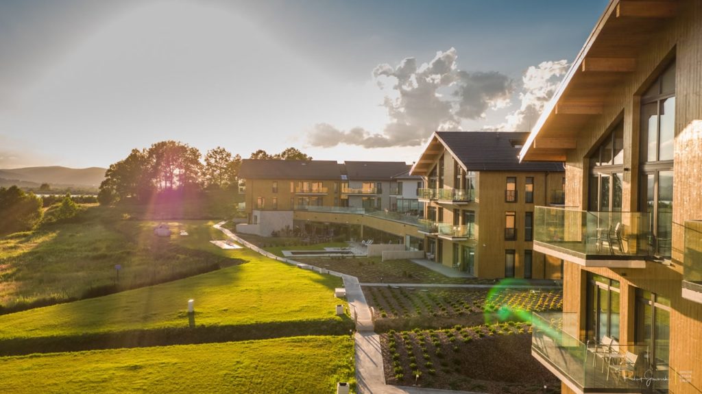 lake hill resort & spa domki