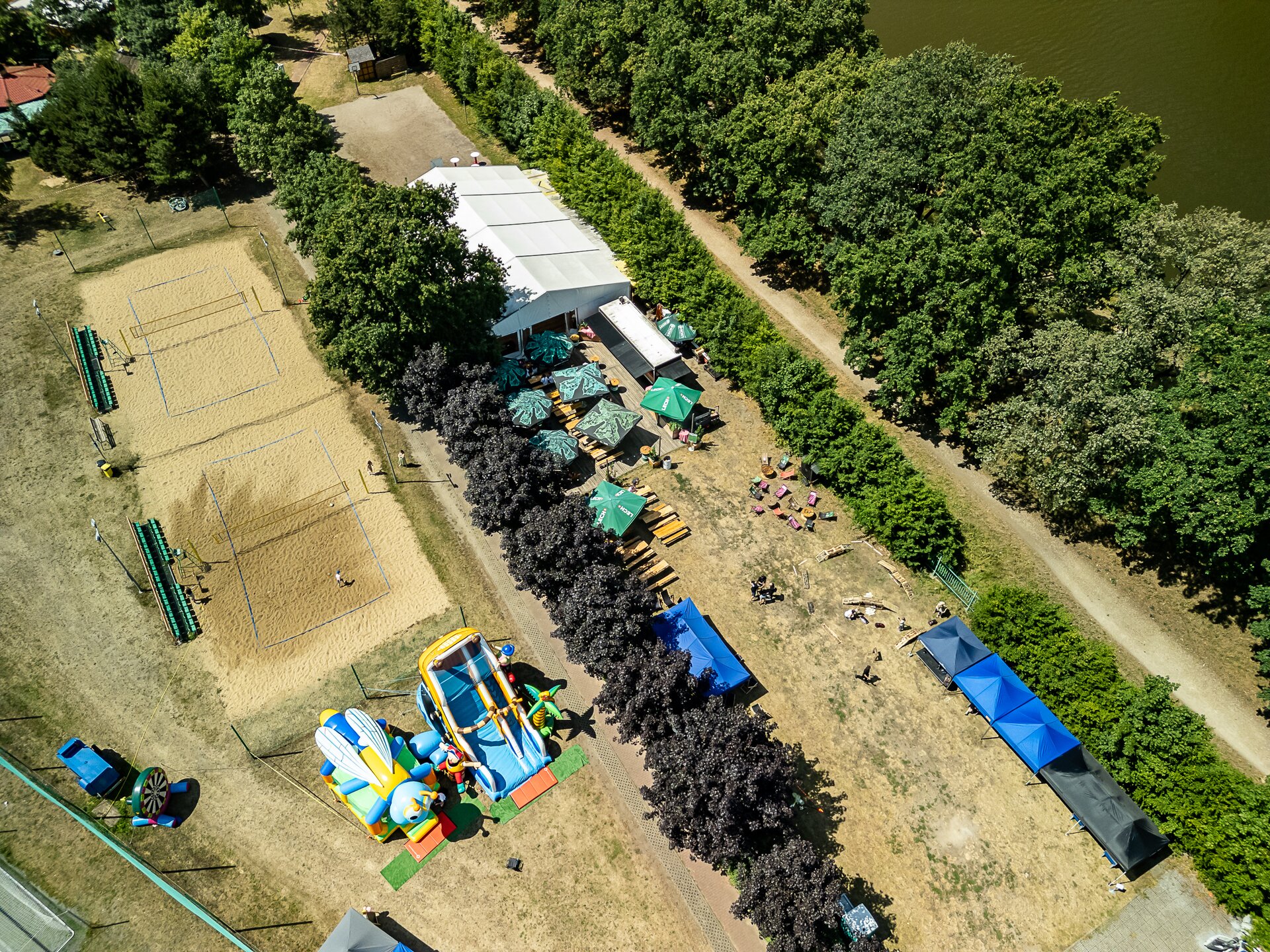 Piknik firmowy Wrocław – Hotel GEM, hala namiotowa i teren plenerowy