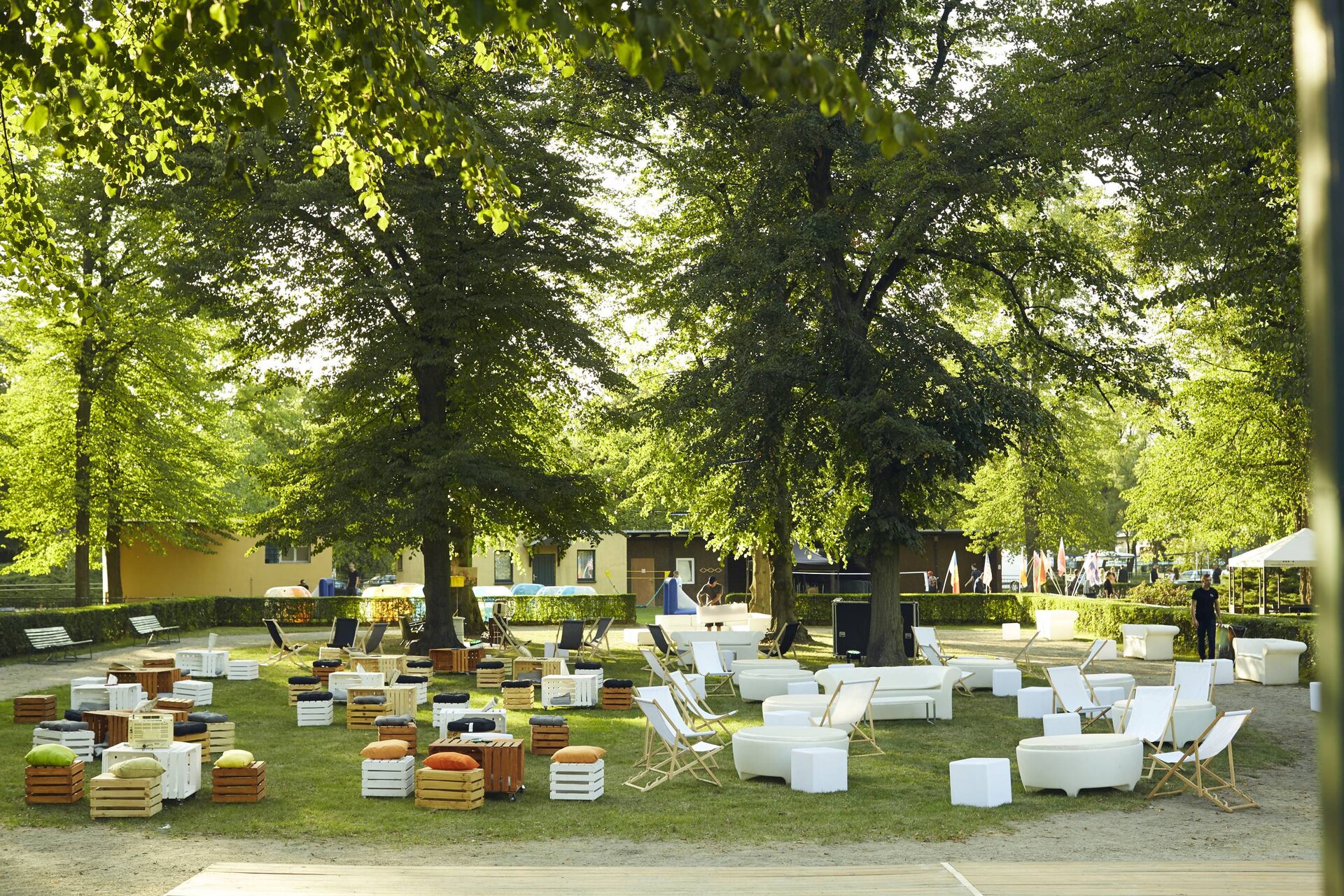 Piknik firmowy Wrocław – Tor Wyścigów Konnych Partynice, teren przed trybunami